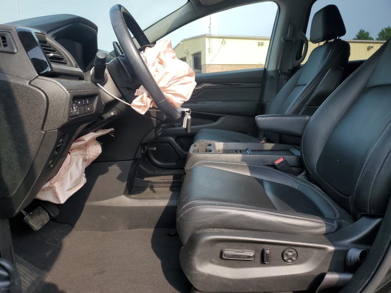 2021 Honda Odyssey Touring - Image 7