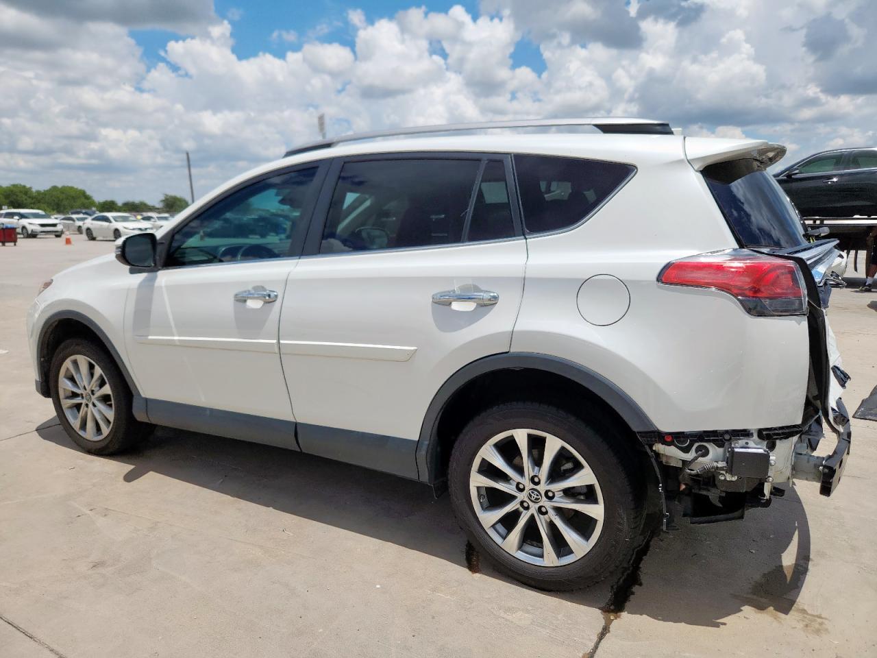 2017 Toyota Rav4 Limited - Фото 2