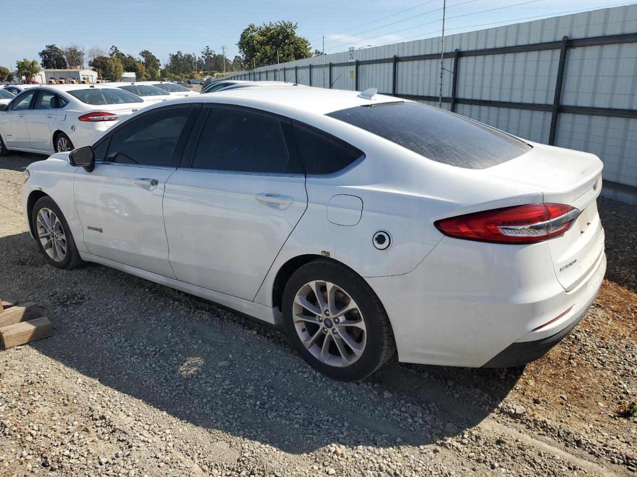 2019 Ford Fusion Se - Фото 2
