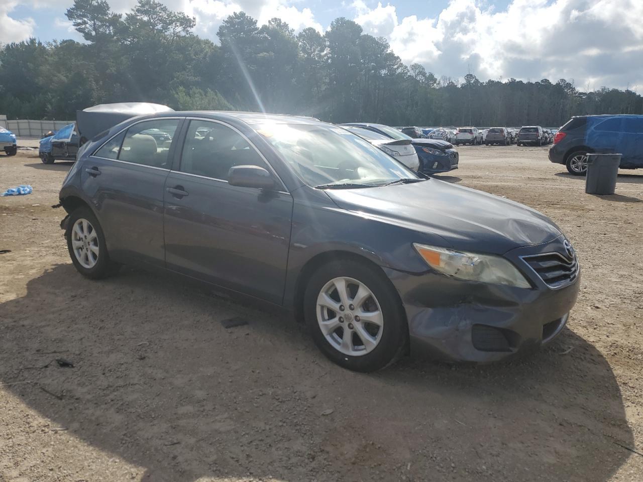 2011 Toyota Camry Base - Image 4
