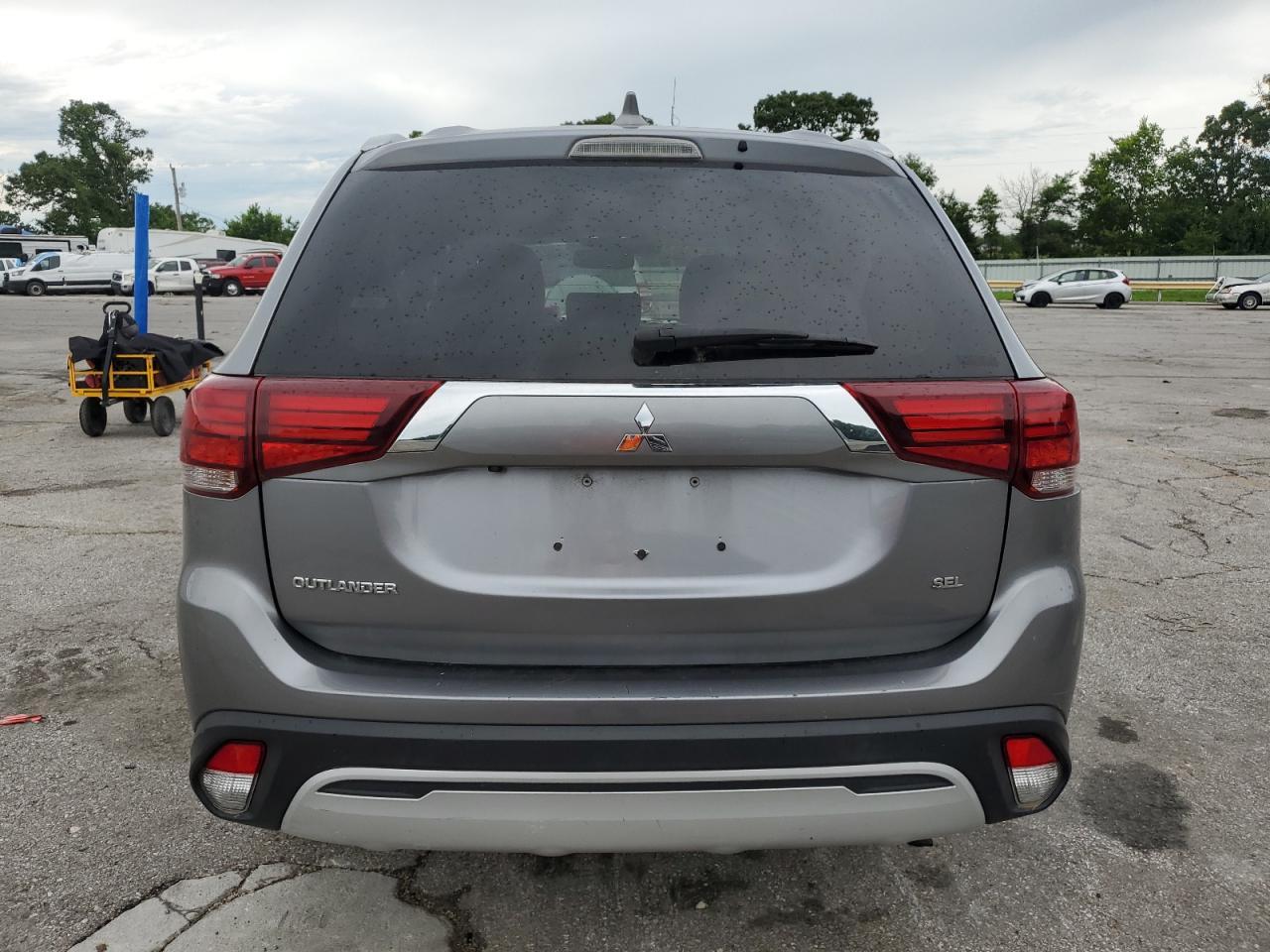 2020 Mitsubishi Outlander Se - Image 6