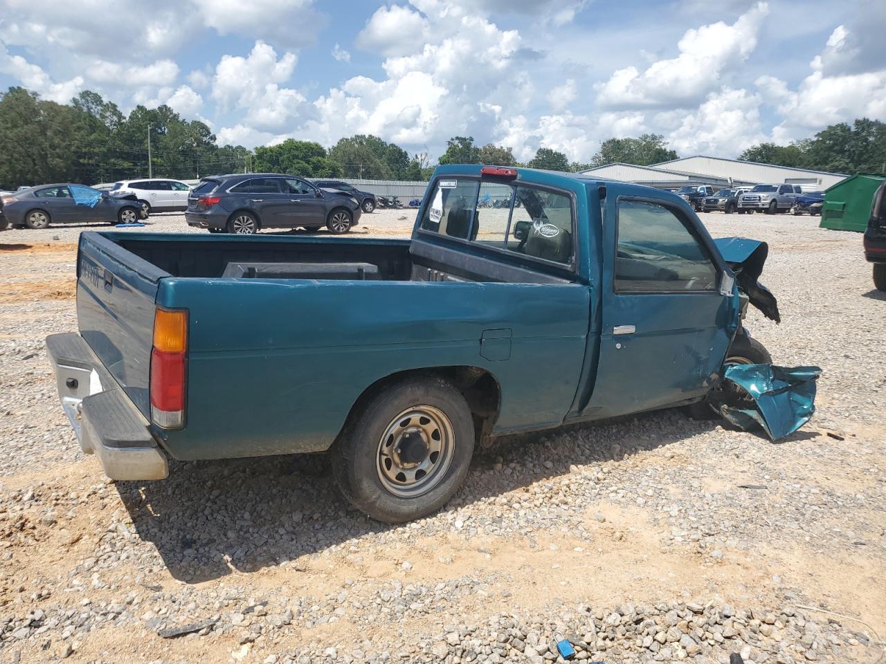 1995 Nissan Truck E/Xe - Image 3