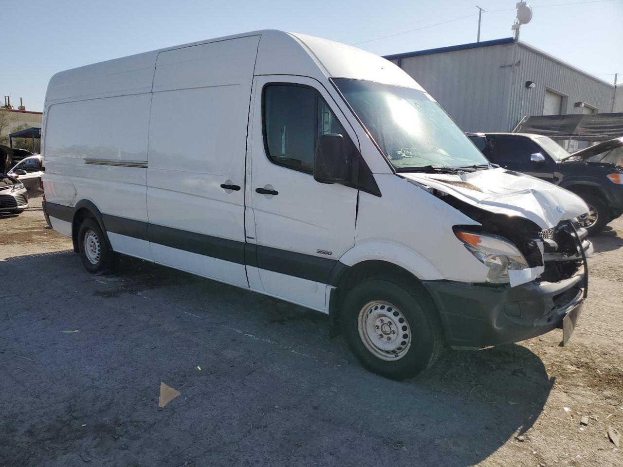 2012 Mercedes-Benz Sprinter 2500 - Фото 4