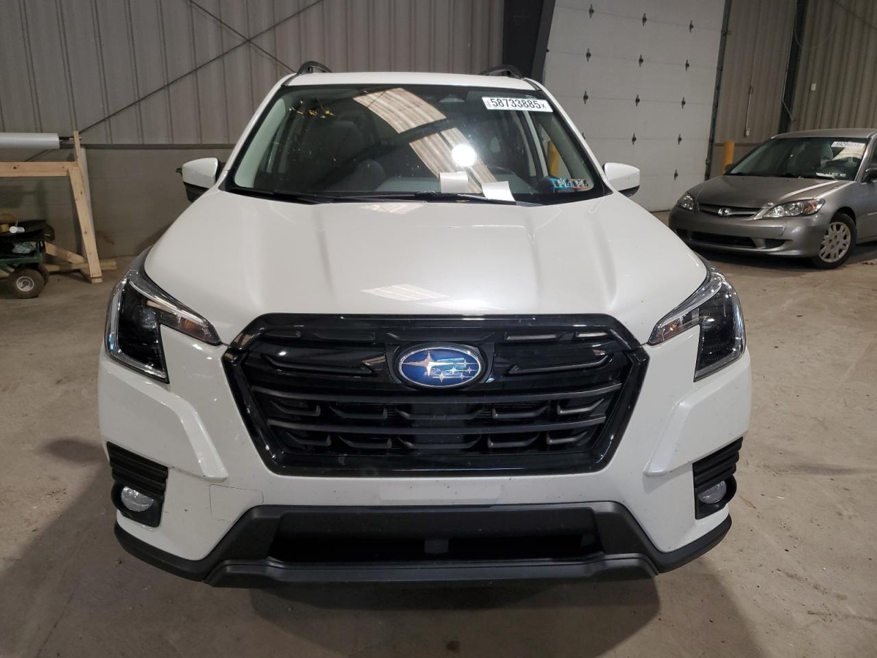 2022 Subaru Forester Premium - Image 5