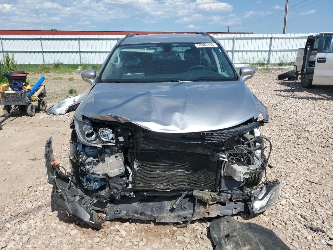 2017 Chrysler Pacifica Touring L - Фото 5