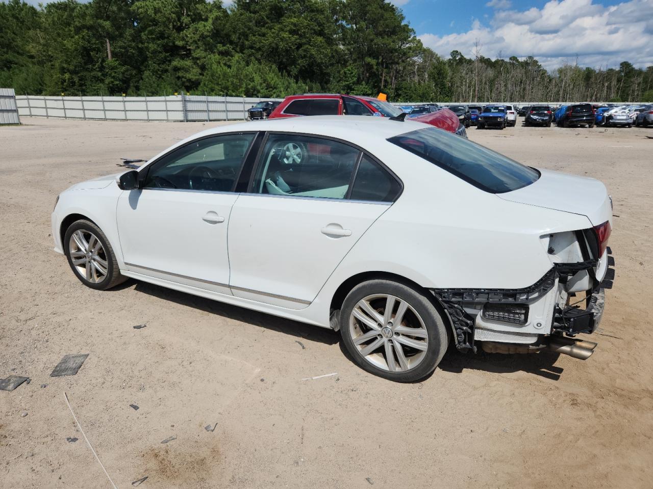 2017 Volkswagen Jetta Sel - Фото 2