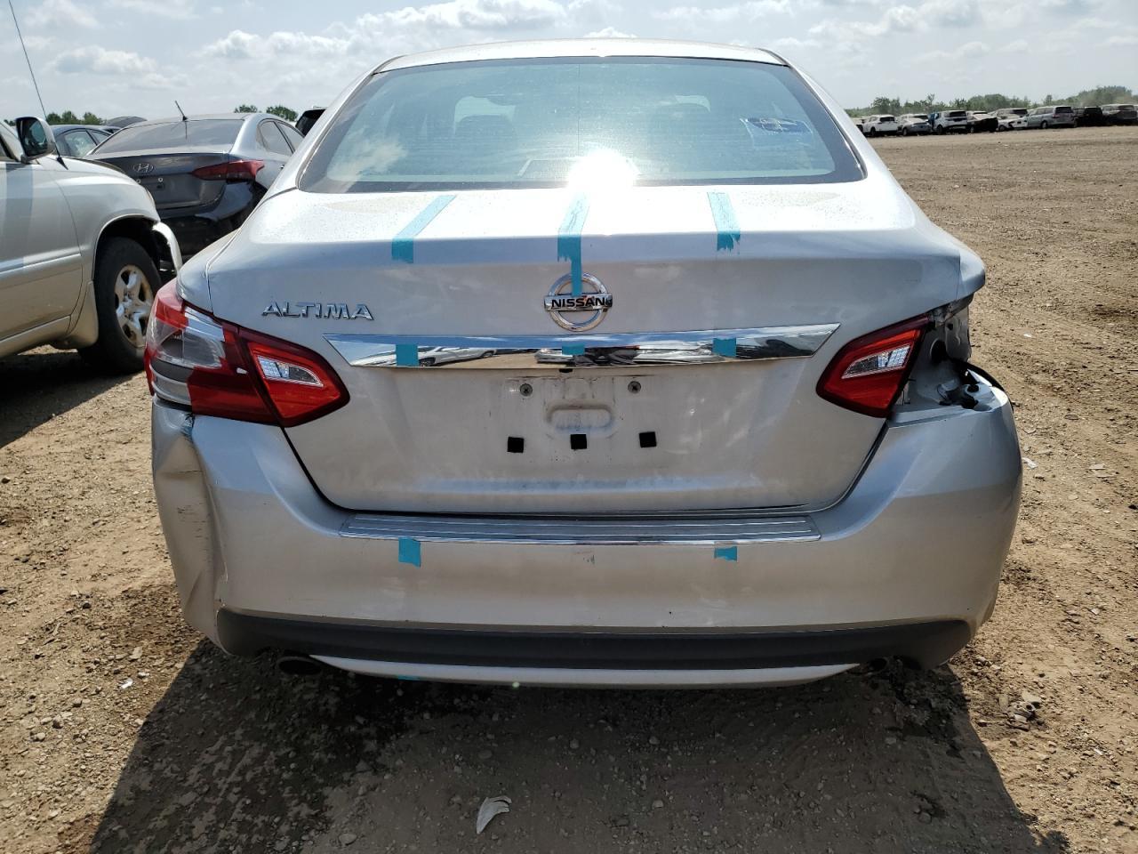 2016 Nissan Altima 2.5 - Image 6