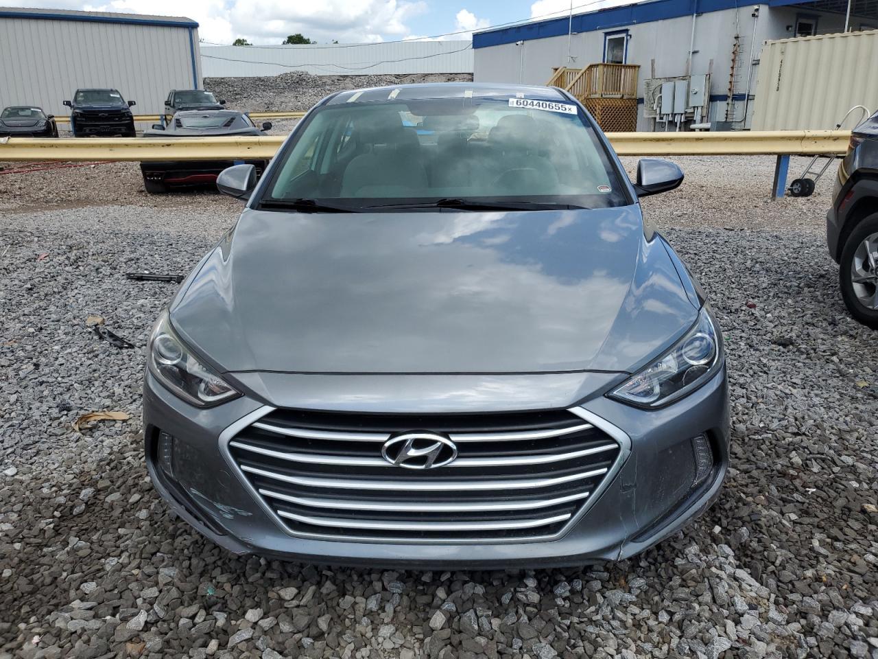 2017 Hyundai Elantra Se - Image 5