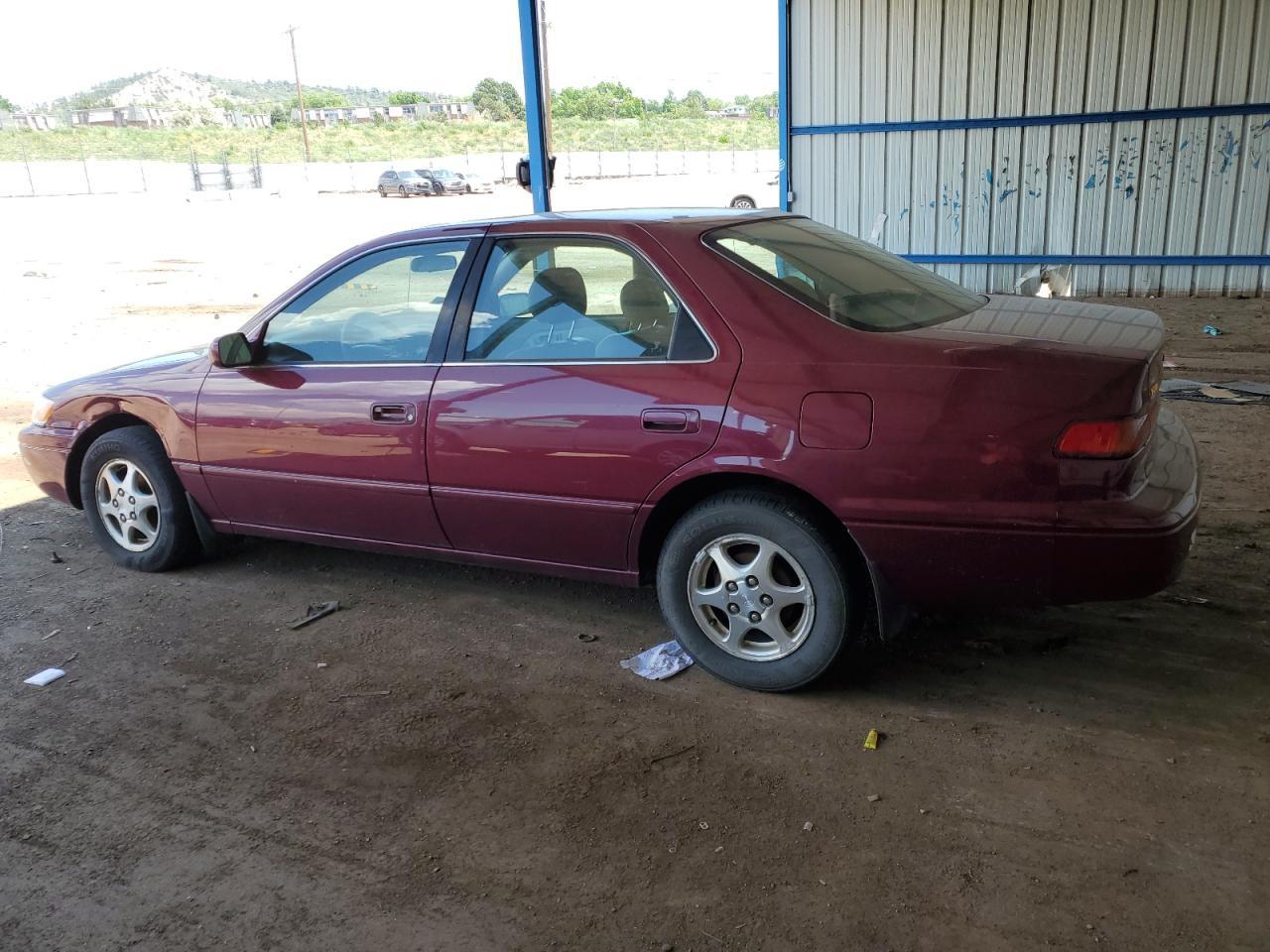 1997 Toyota Camry Ce - Фото 2