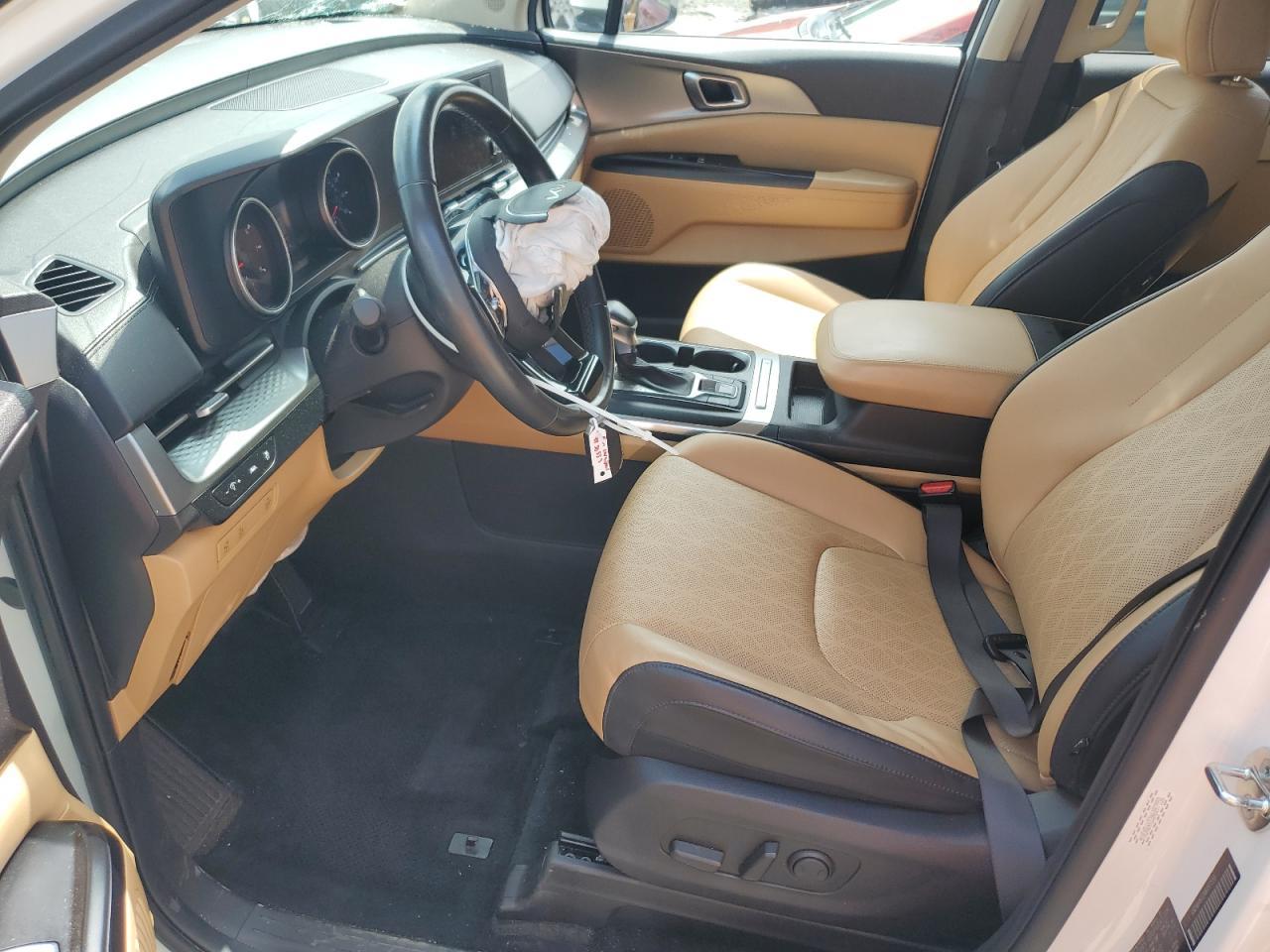 2022 Kia Carnival Lx - Image 7