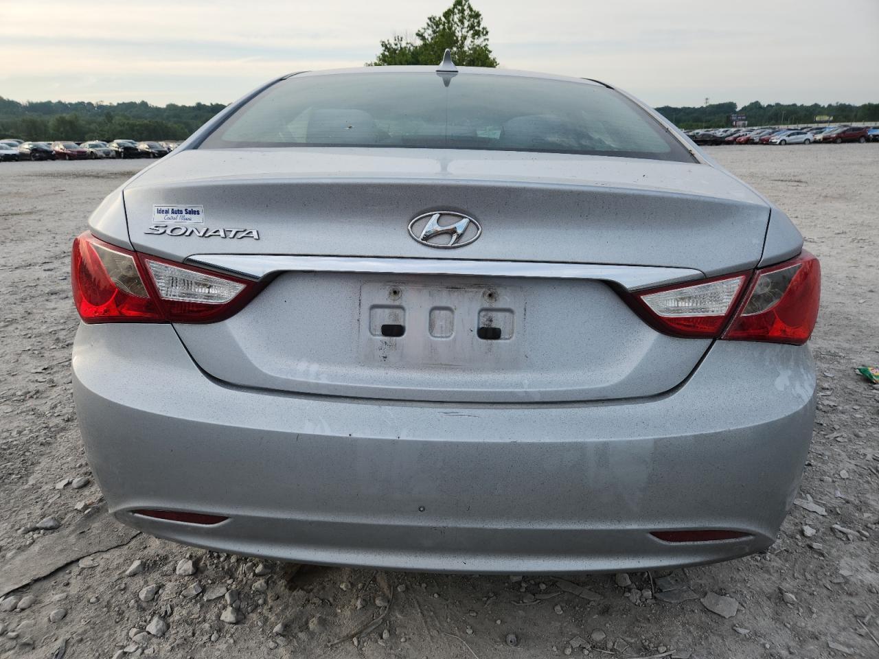 2011 Hyundai Sonata Gls - Image 6