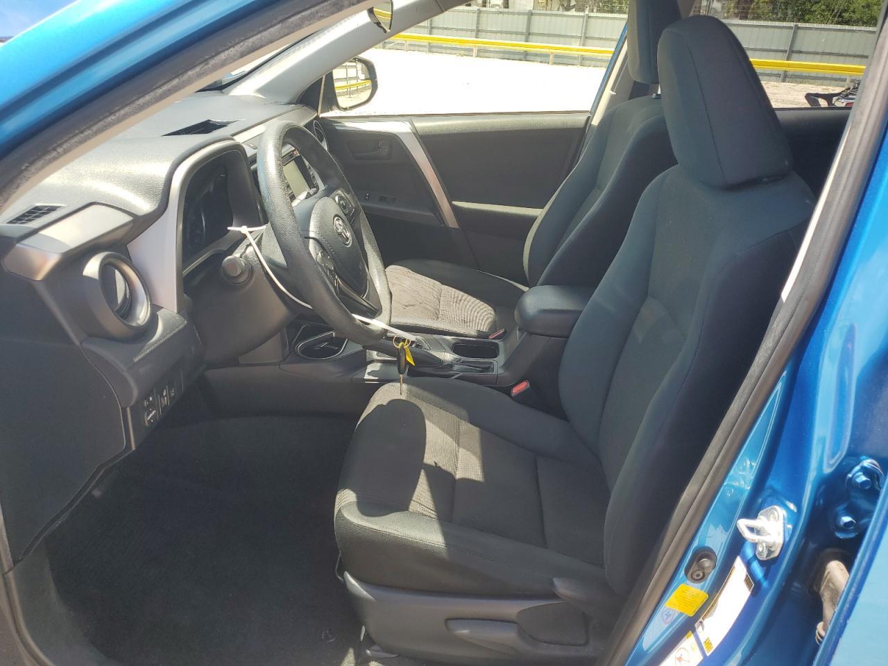 2018 Toyota Rav4 Le - Image 7