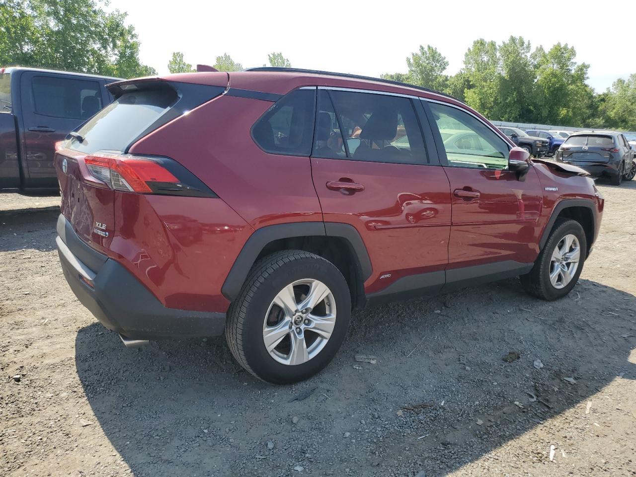 2019 Toyota Rav4 Xle - Image 3