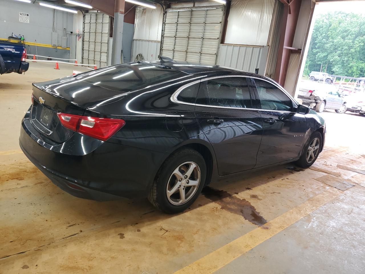 2018 Chevrolet Malibu Ls - Image 3