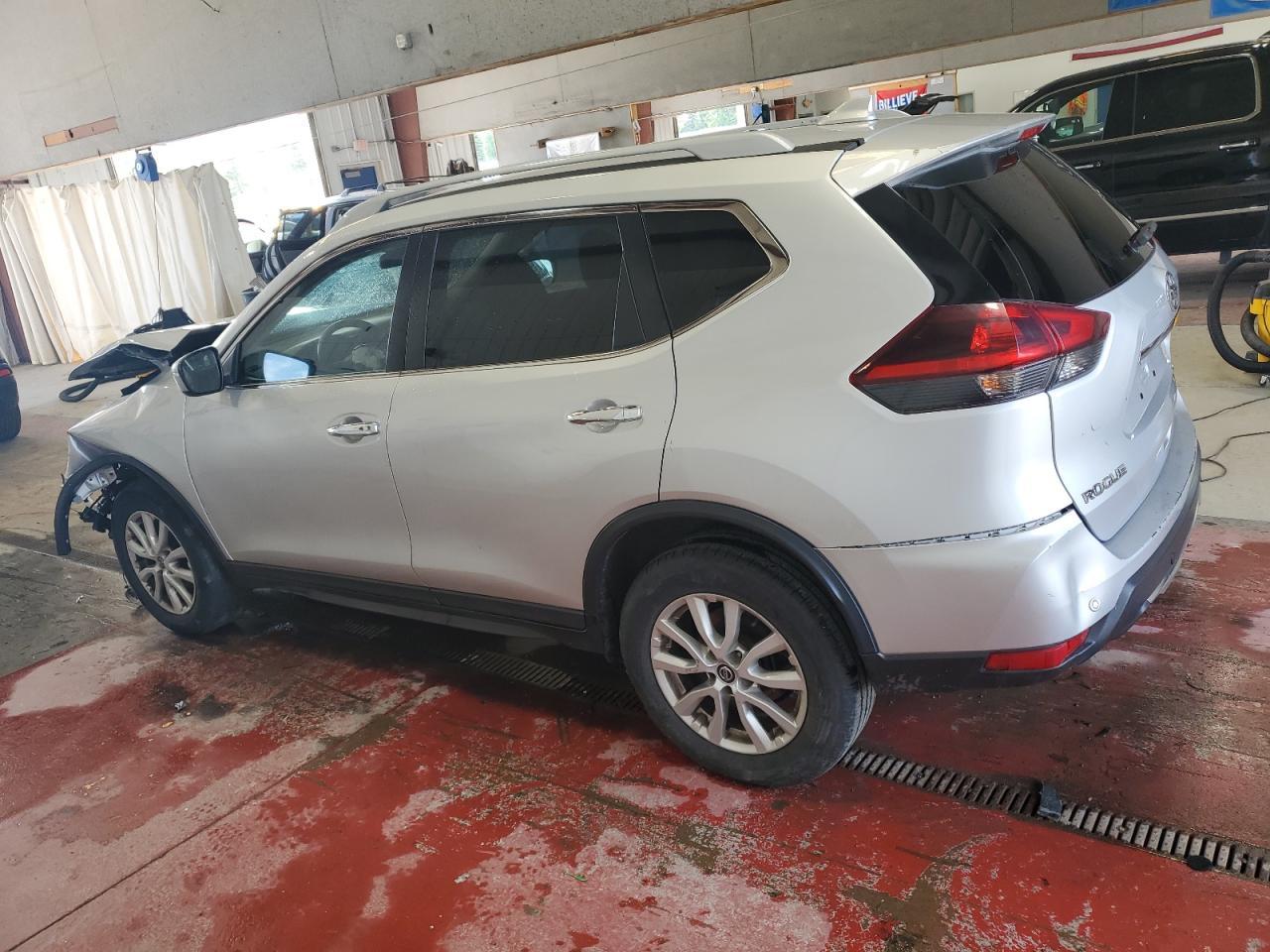 2019 Nissan Rogue S - Фото 2
