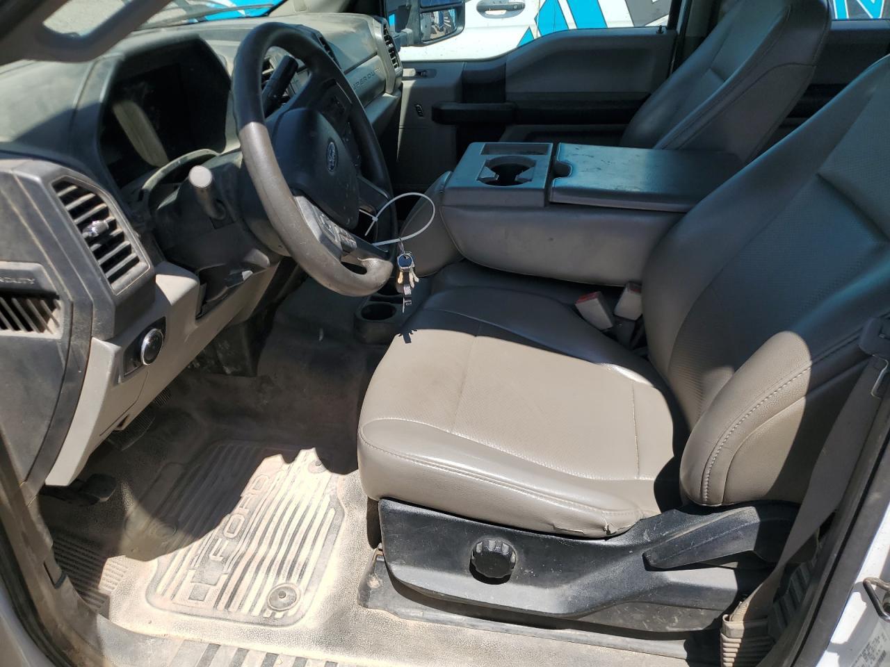 2019 Ford F350 Super Duty - Фото 7