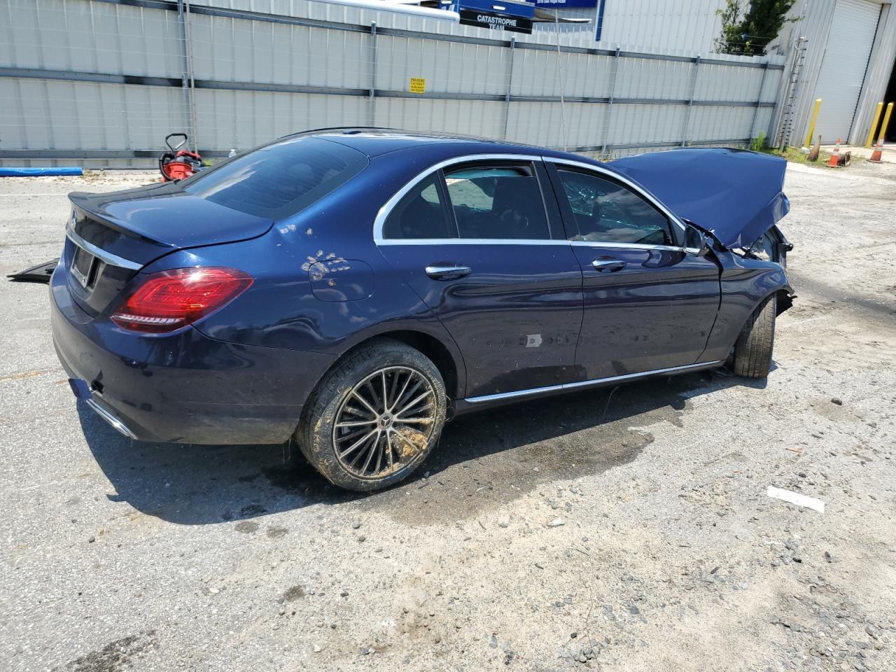 2020 Mercedes-Benz C 300 - Фото 3