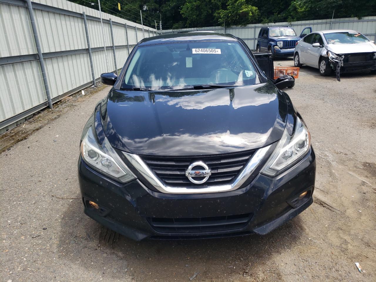 2018 Nissan Altima 2.5 - Image 5