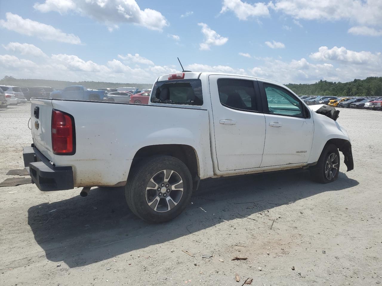 2015 Chevrolet Colorado Z71 - Image 3