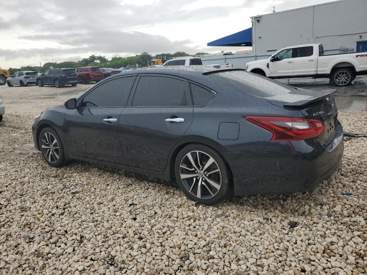 2016 Nissan Altima 3.5 Sl - Image 2