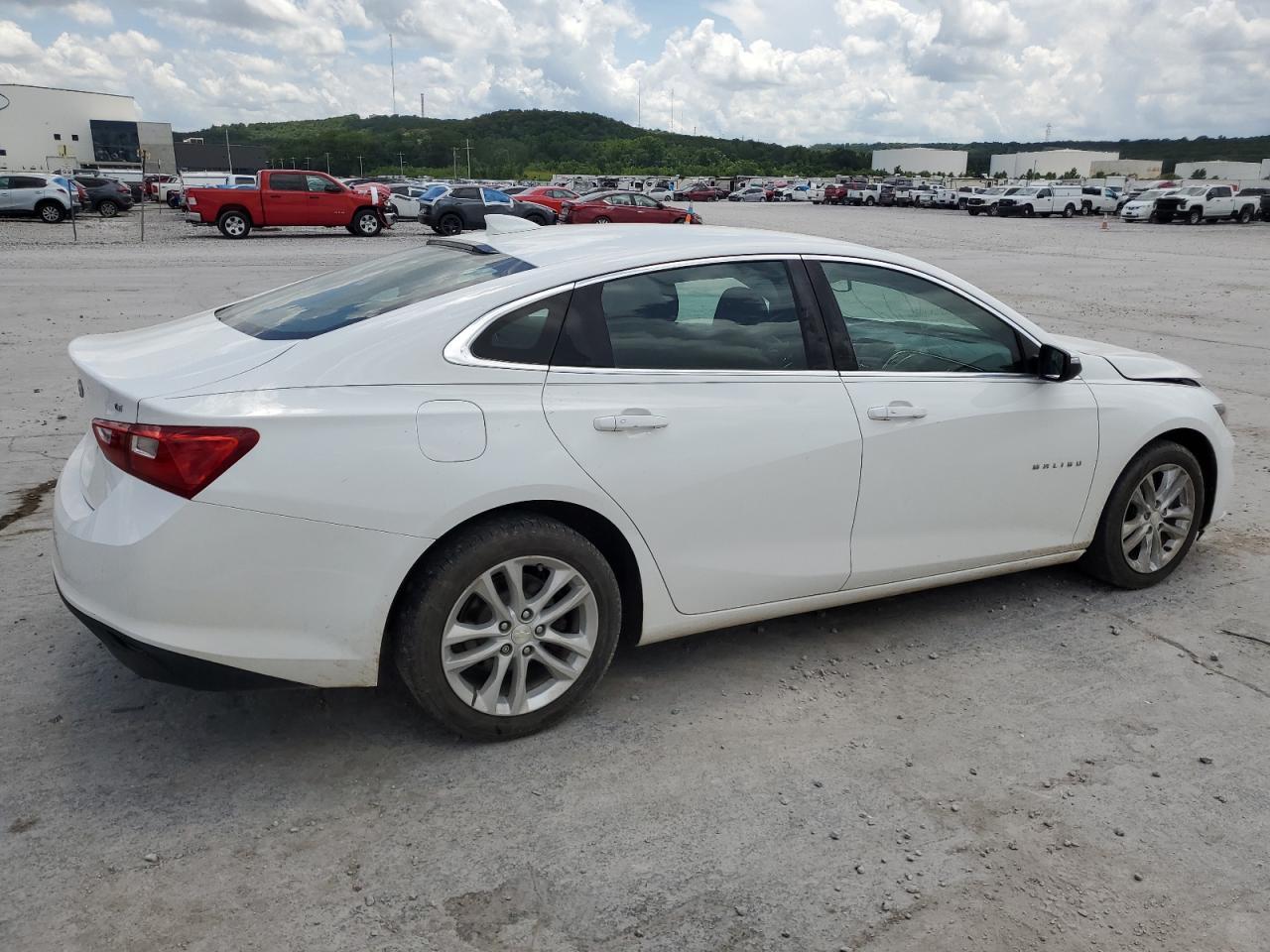 2016 Chevrolet Malibu Lt - Image 3