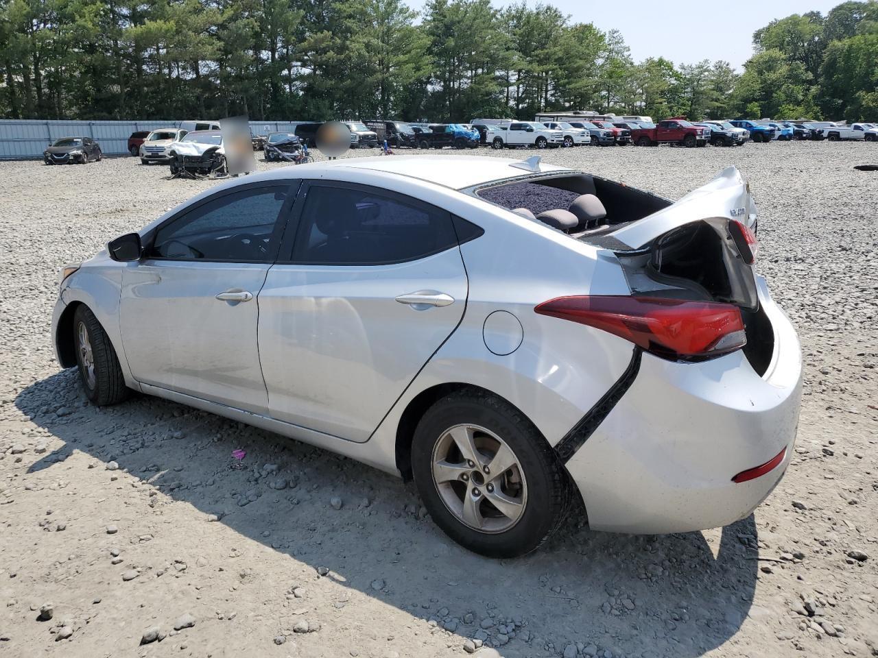 2015 Hyundai Elantra Se - Фото 2