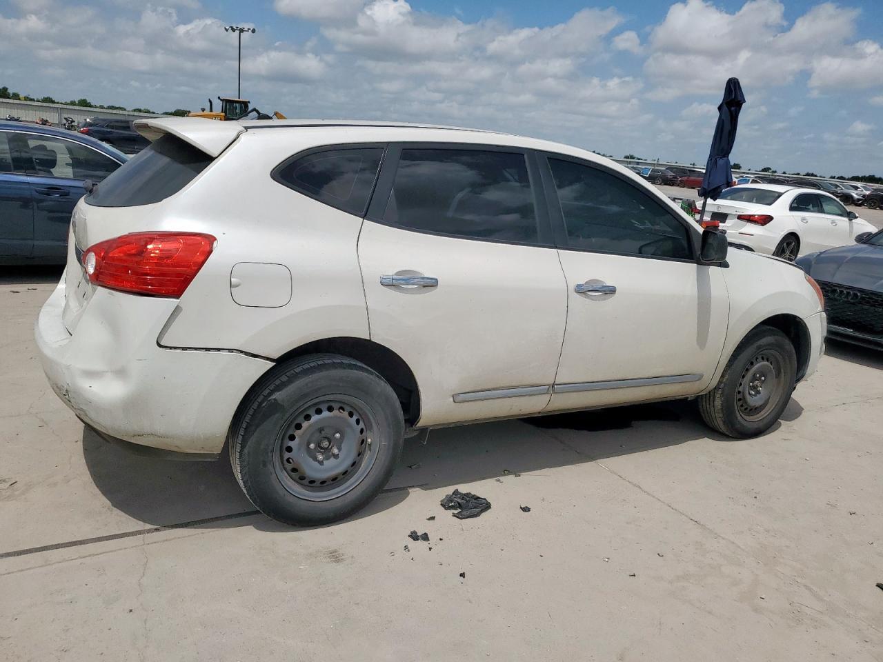 2011 Nissan Rogue S - Image 3