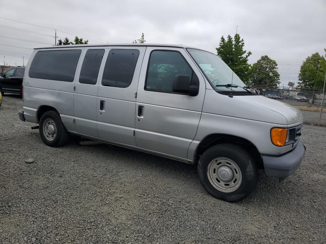 2006 Ford Econoline E150 Wagon - Фото 4