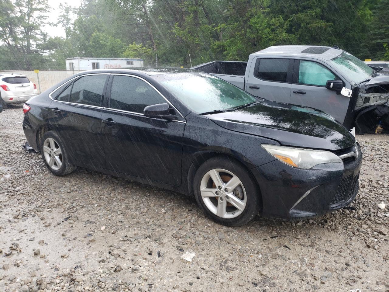 2015 Toyota Camry Le - Фото 4