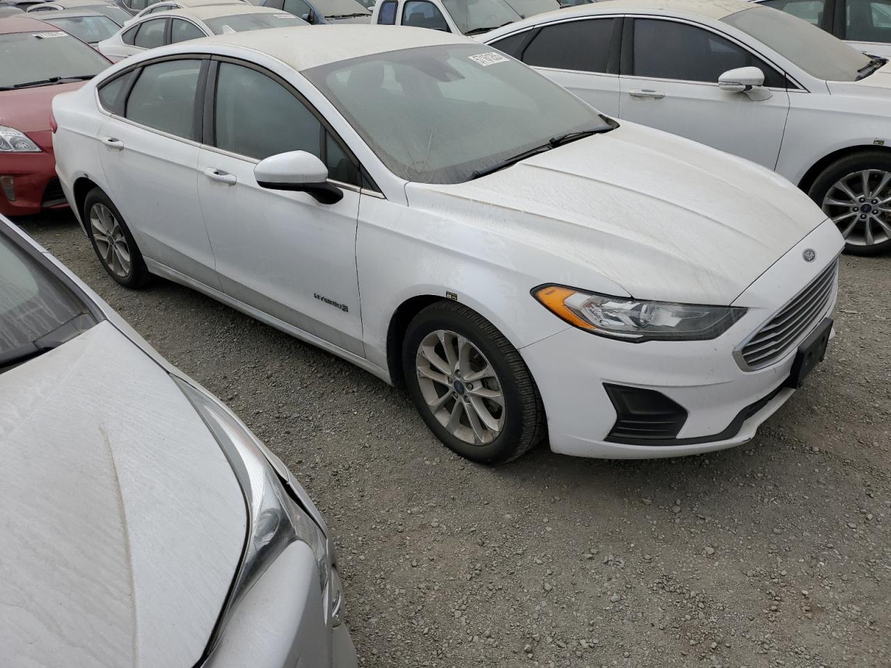 2019 Ford Fusion Se - Фото 4