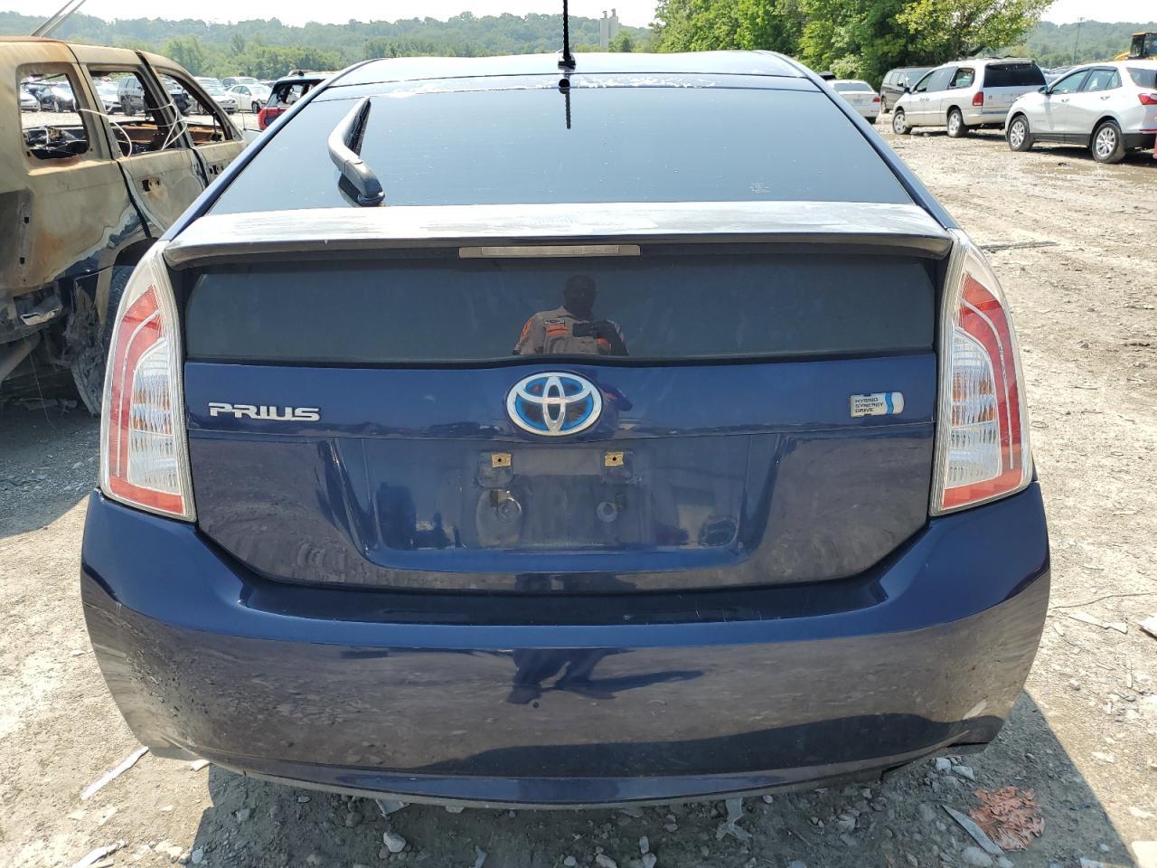 2012 Toyota Prius - Фото 6