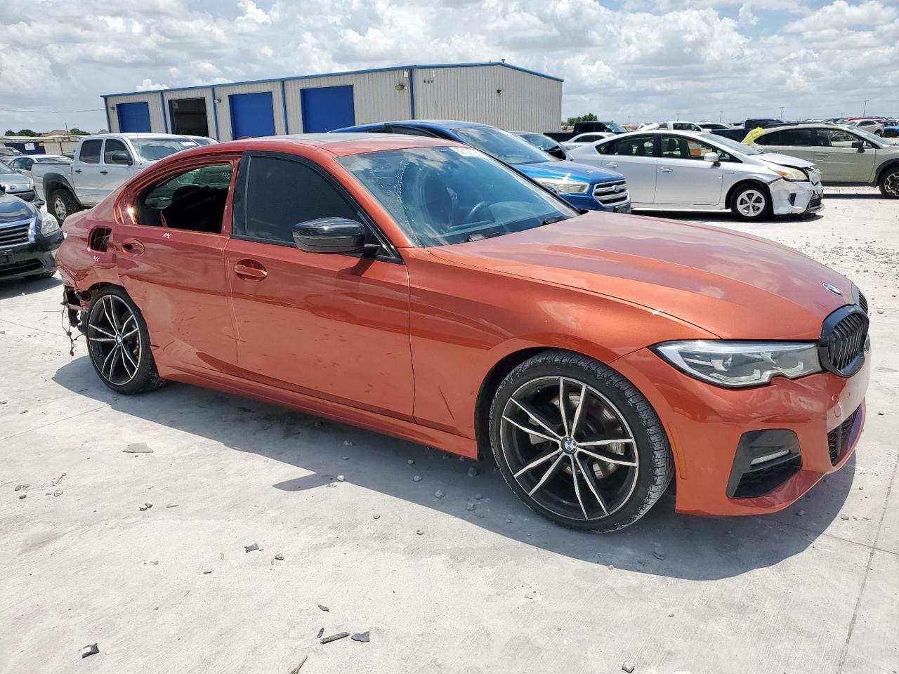 2021 BMW 330I - Фото 4