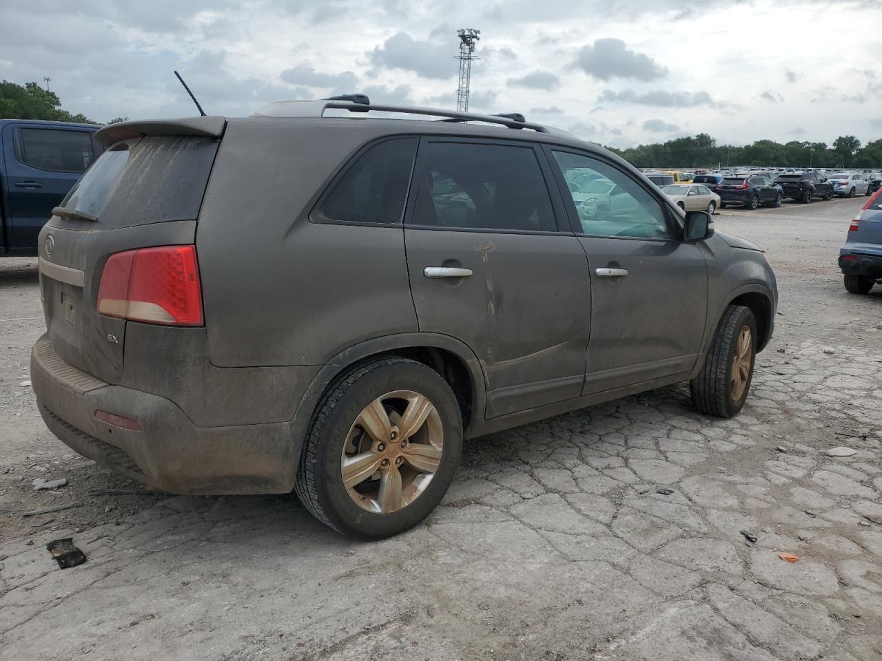 2013 Kia Sorento Ex - Image 3