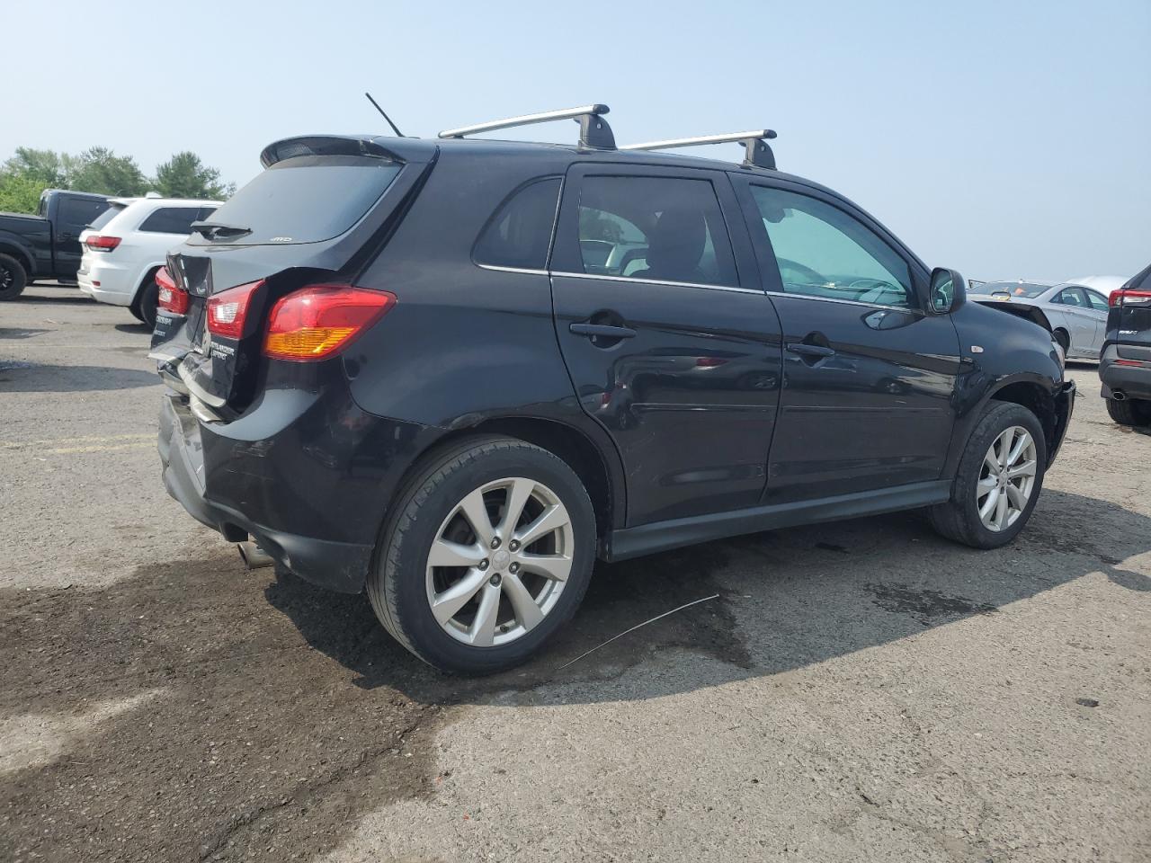 2015 Mitsubishi Outlander Sport Se - Image 3