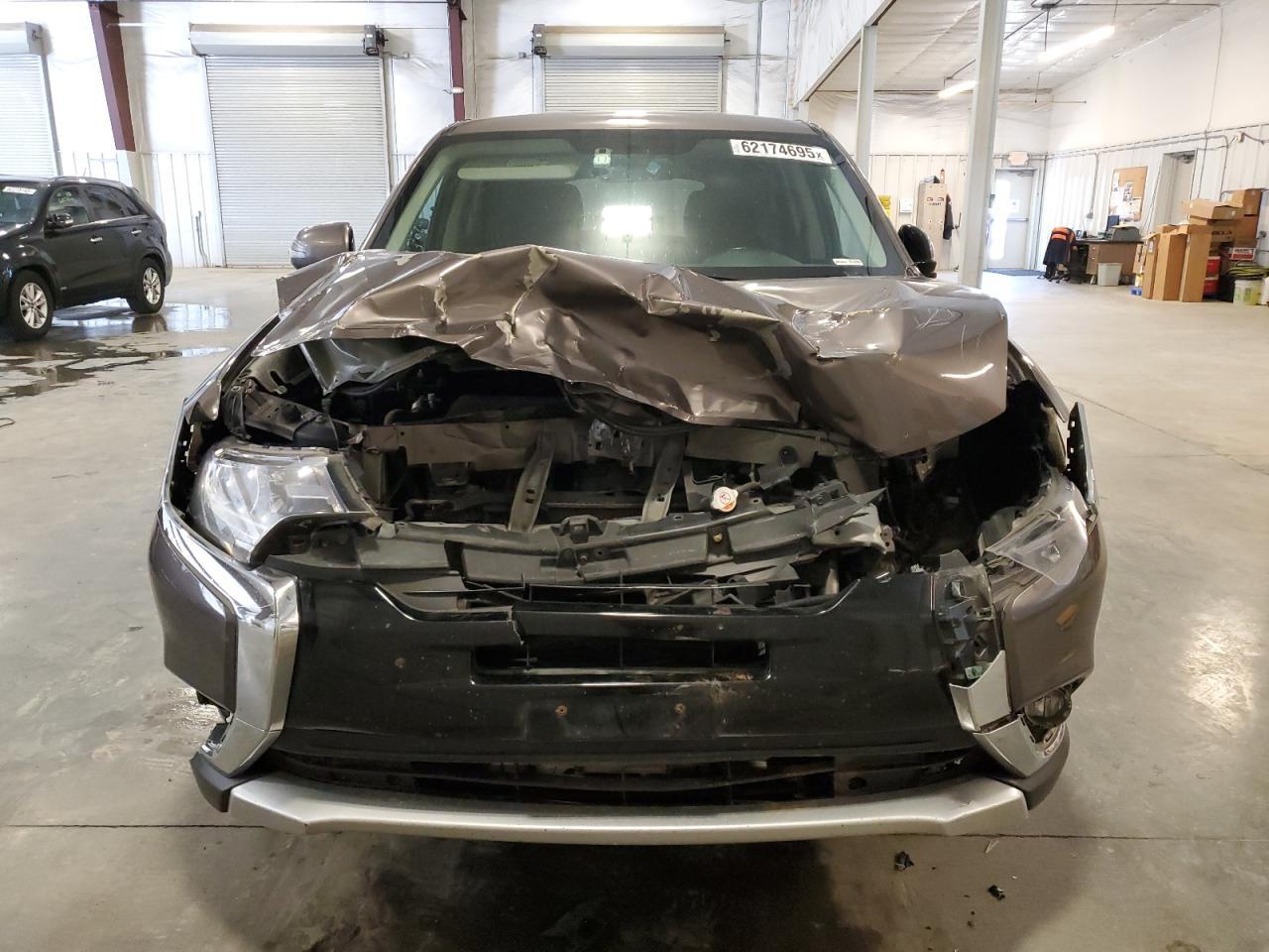 2017 Mitsubishi Outlander Se - Image 5