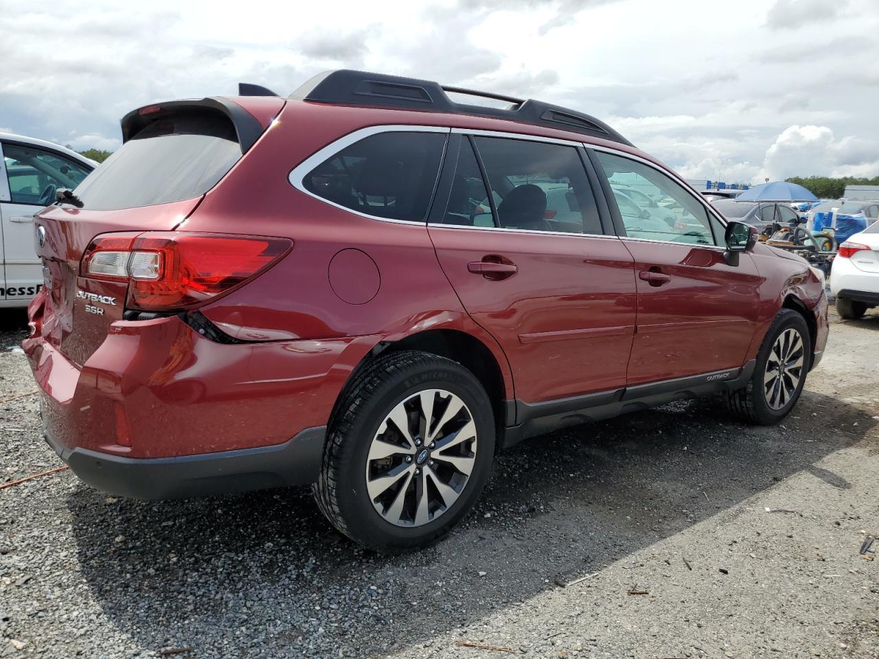 2017 Subaru Outback 3.6R Limited - Image 3