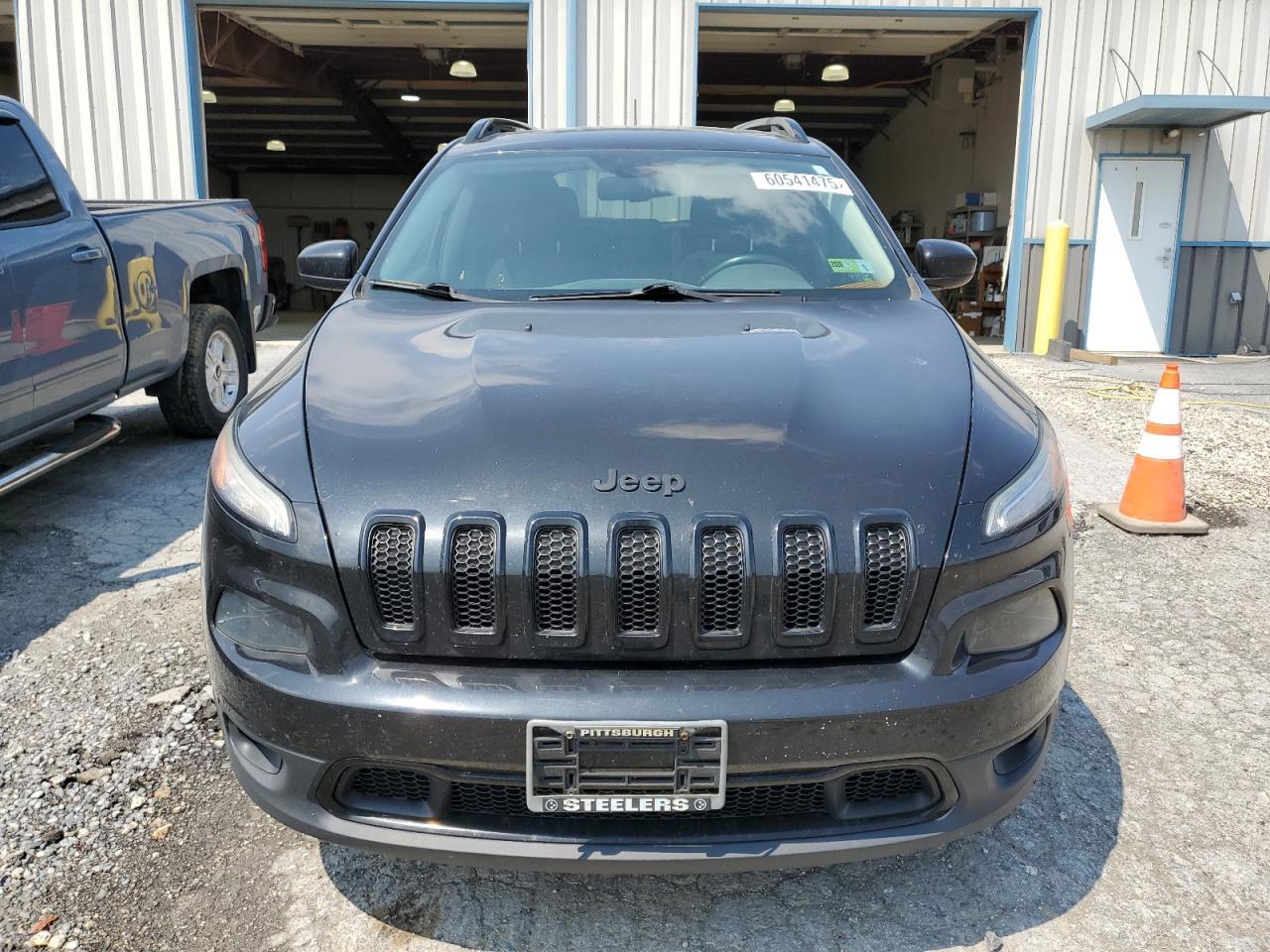 2015 Jeep Cherokee Latitude - Image 5