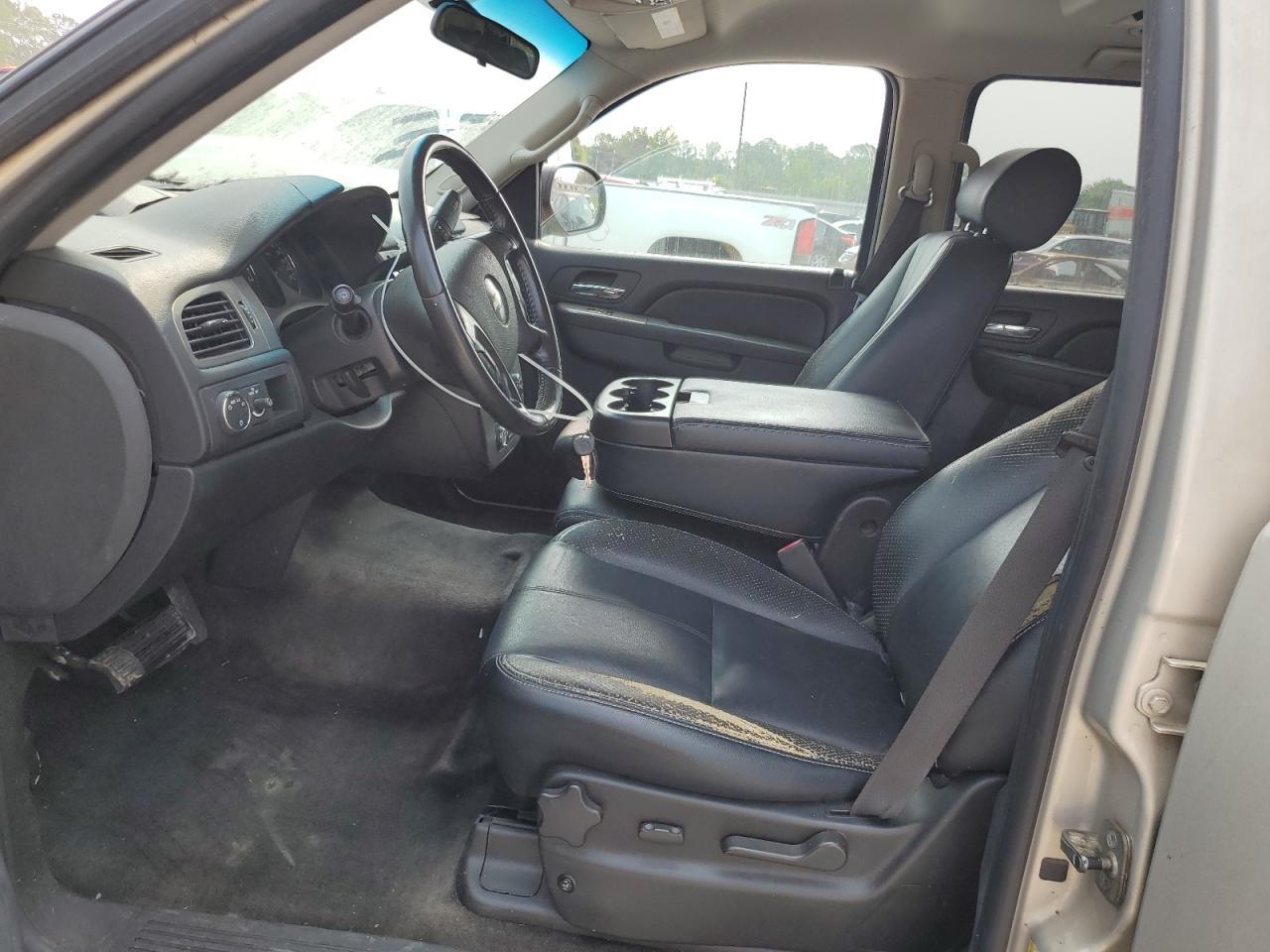 2010 Chevrolet Suburban C1500 Ls - Фото 7