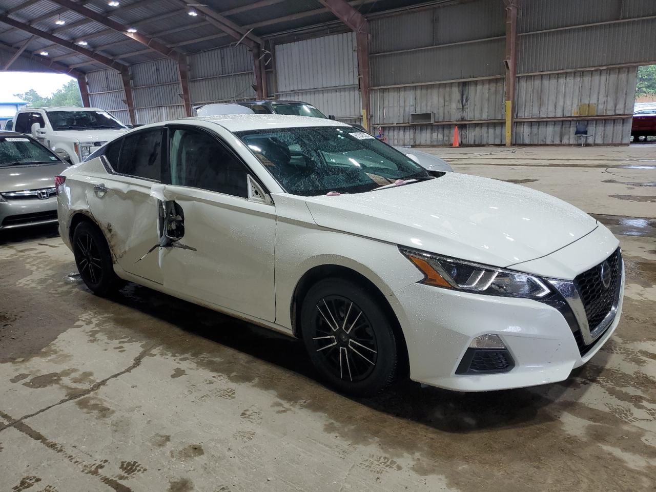 2020 Nissan Altima S - Image 4