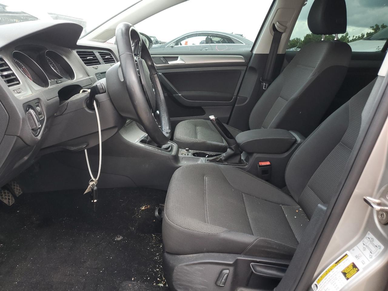 2017 Volkswagen Golf Sportwagen S - Image 7