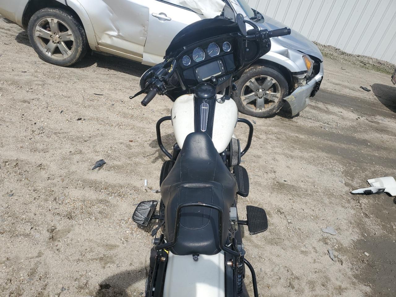 2018 Harley-Davidson Flhxs Street Glide Special - Image 6