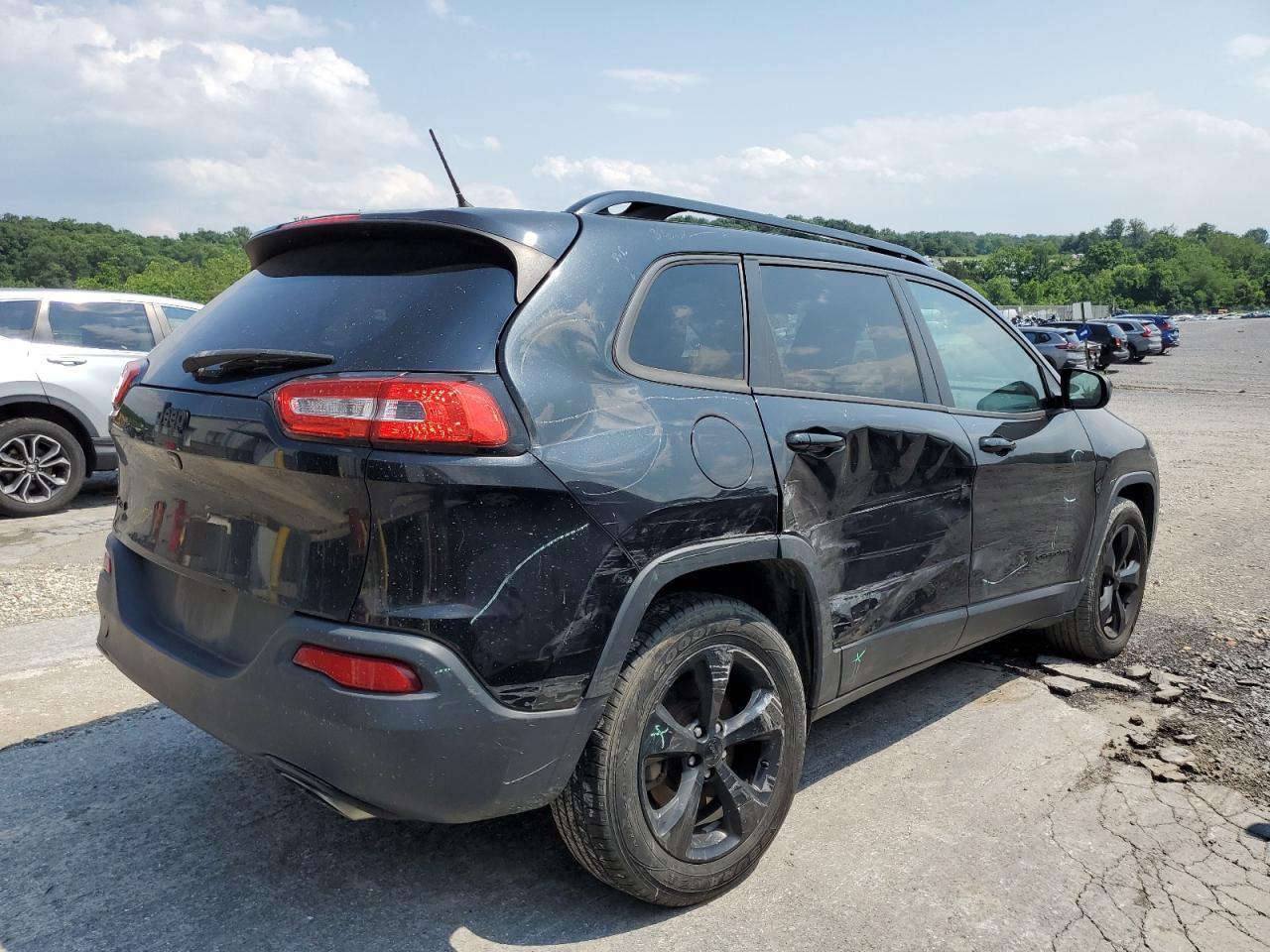 2015 Jeep Cherokee Latitude - Image 3