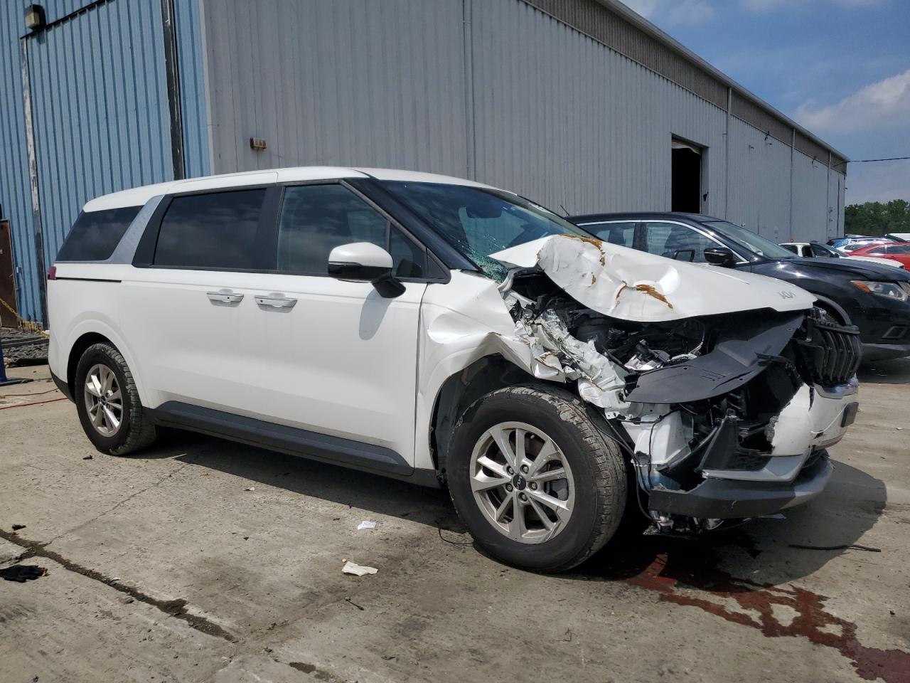 2022 Kia Carnival Lx - Image 4