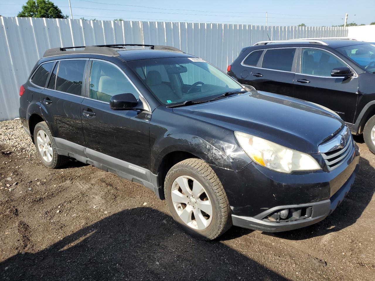 2010 Subaru Outback 2.5I Premium - Image 4