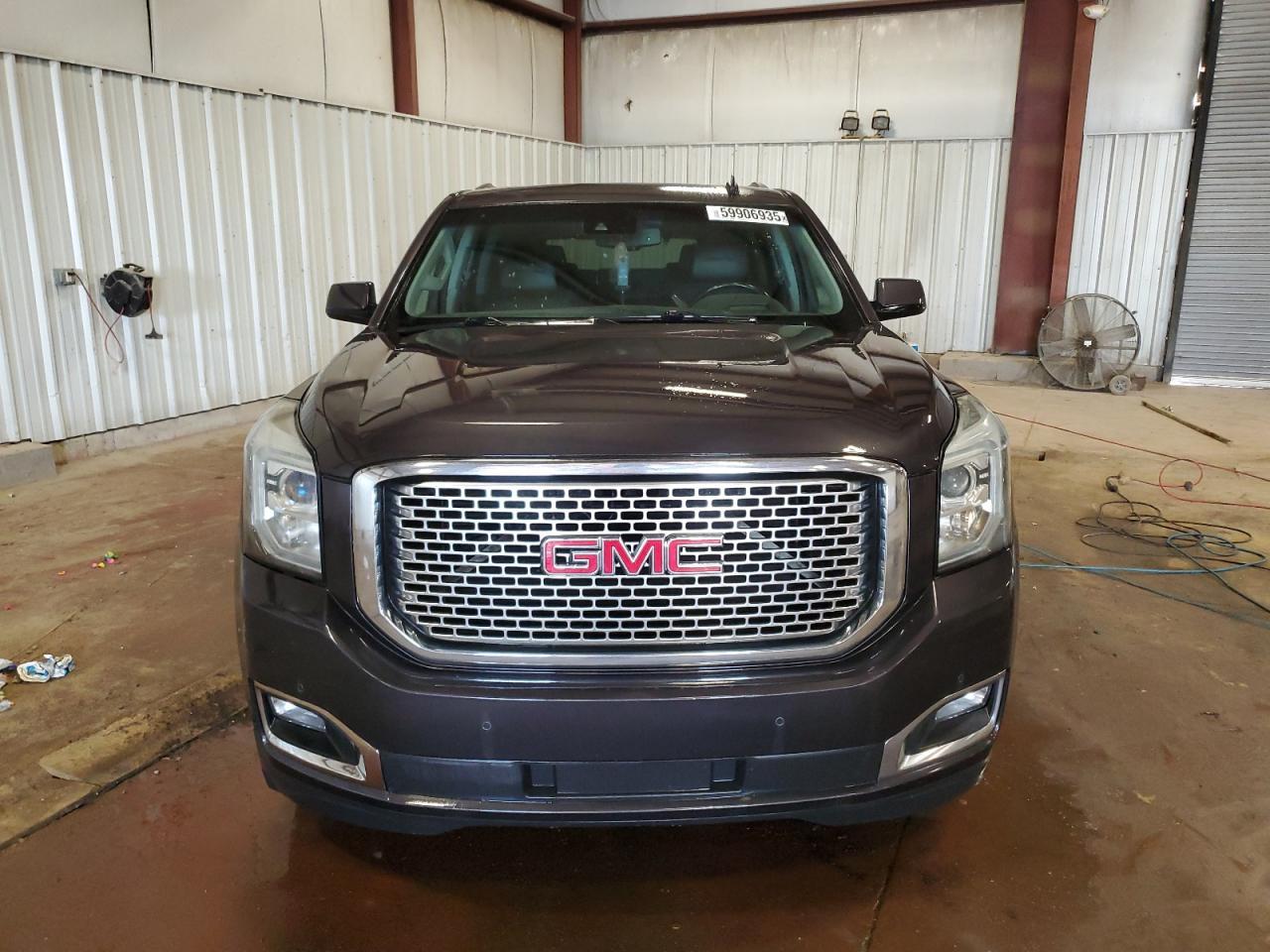 2015 GMC Yukon Denali - Image 5