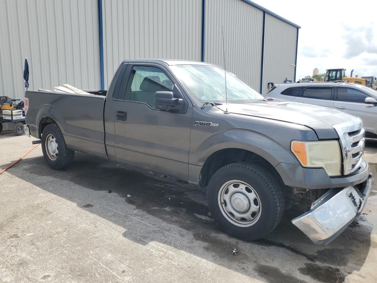 2011 Ford F150 - Image 4