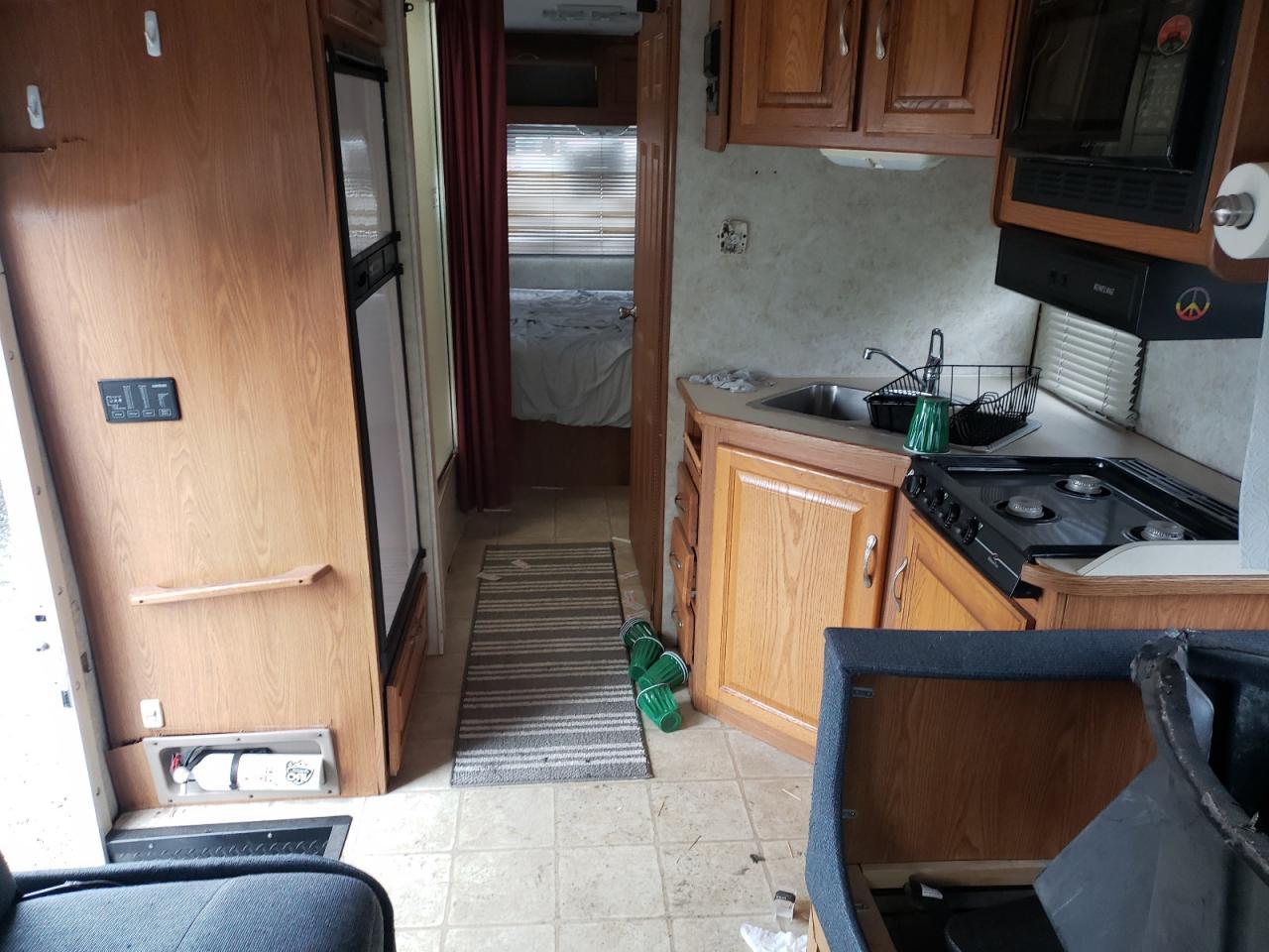 2004 Ford Econoline E450 Super Duty Cutaway Van - Фото 6