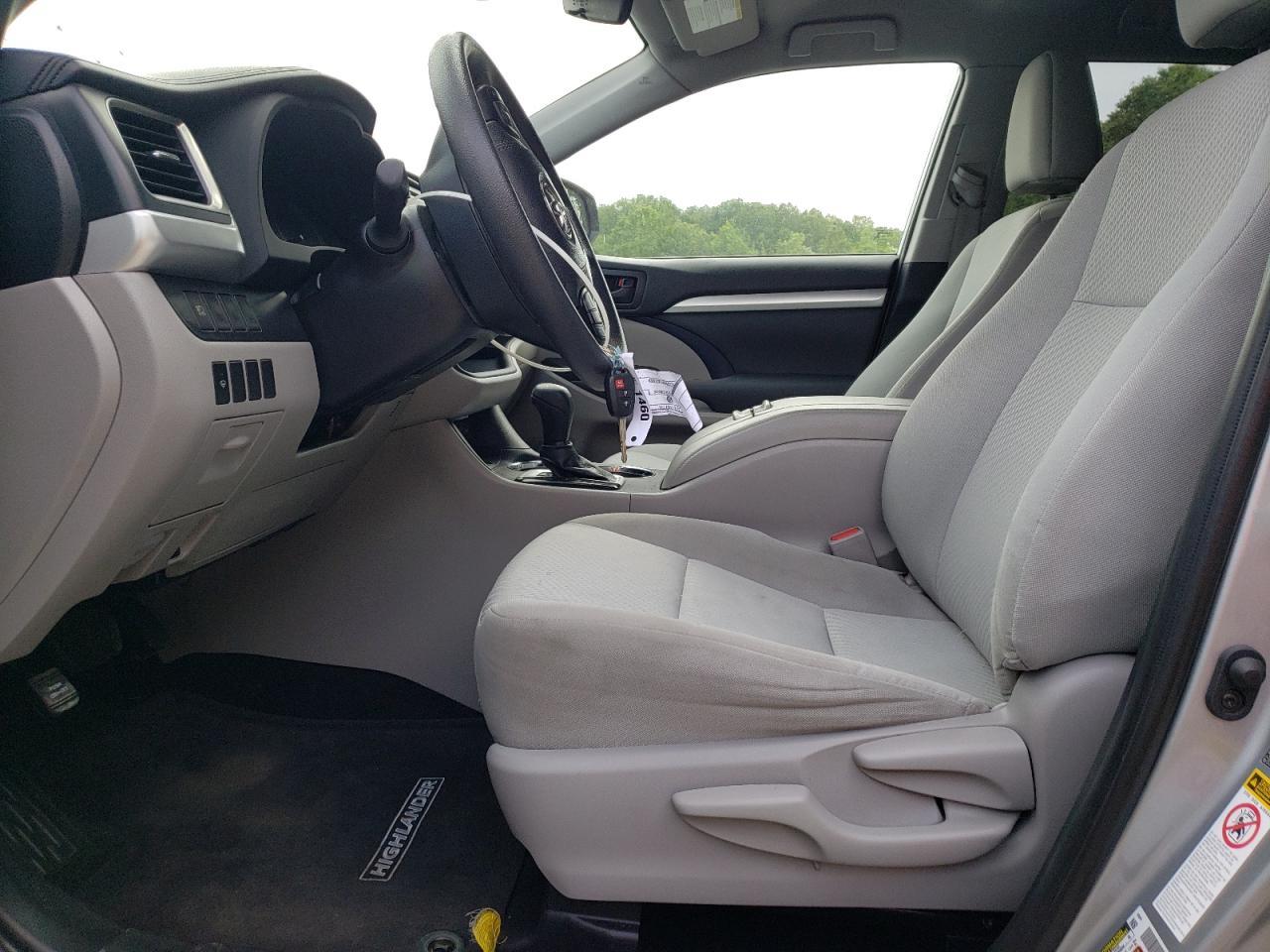 2019 Toyota Highlander Le - Фото 7