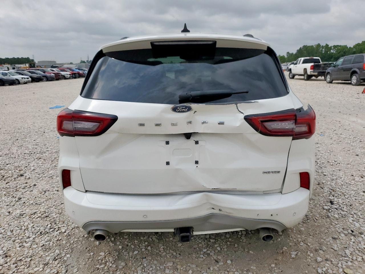 2023 Ford Escape St Line Elite - Фото 6