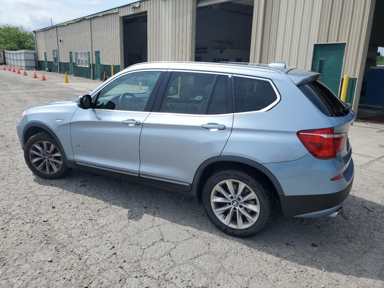 2013 BMW X3 xDrive28I - Image 2